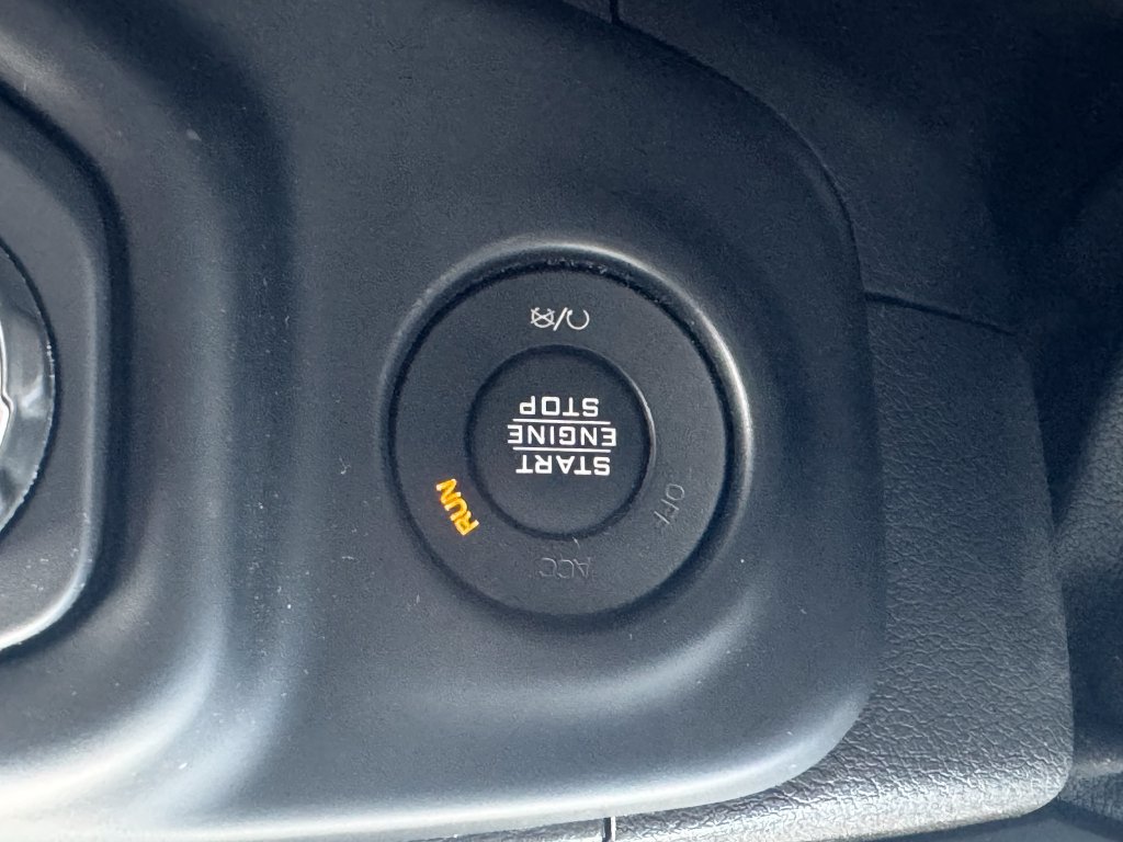 Used 2021 Jeep Wrangler Unlimited Sport AWD/4WD image 26
