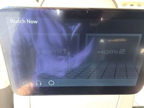 Used 2023 GMC Yukon XL Denali w/ Advanced Technology Package image 18