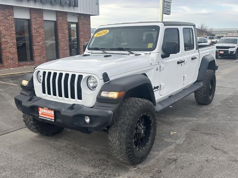 Used 2020 Jeep Gladiator Sport w/ Quick Order Package 24S image 10
