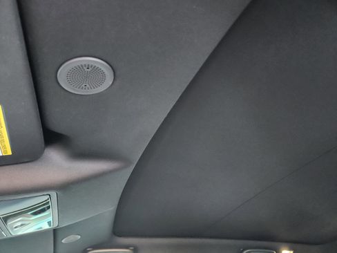 Used 2023 Land Rover Discovery Sport S R-Dynamic image 24