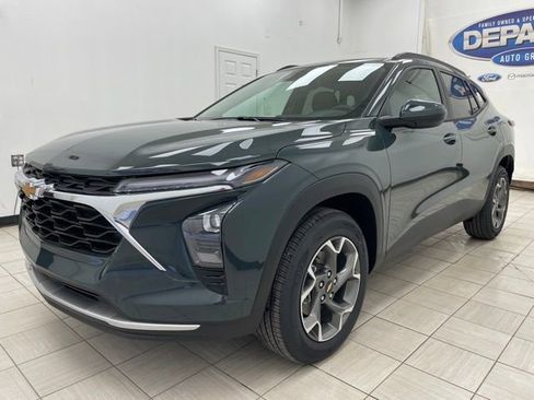 New 2026 Chevrolet Trax LT FWD image 16