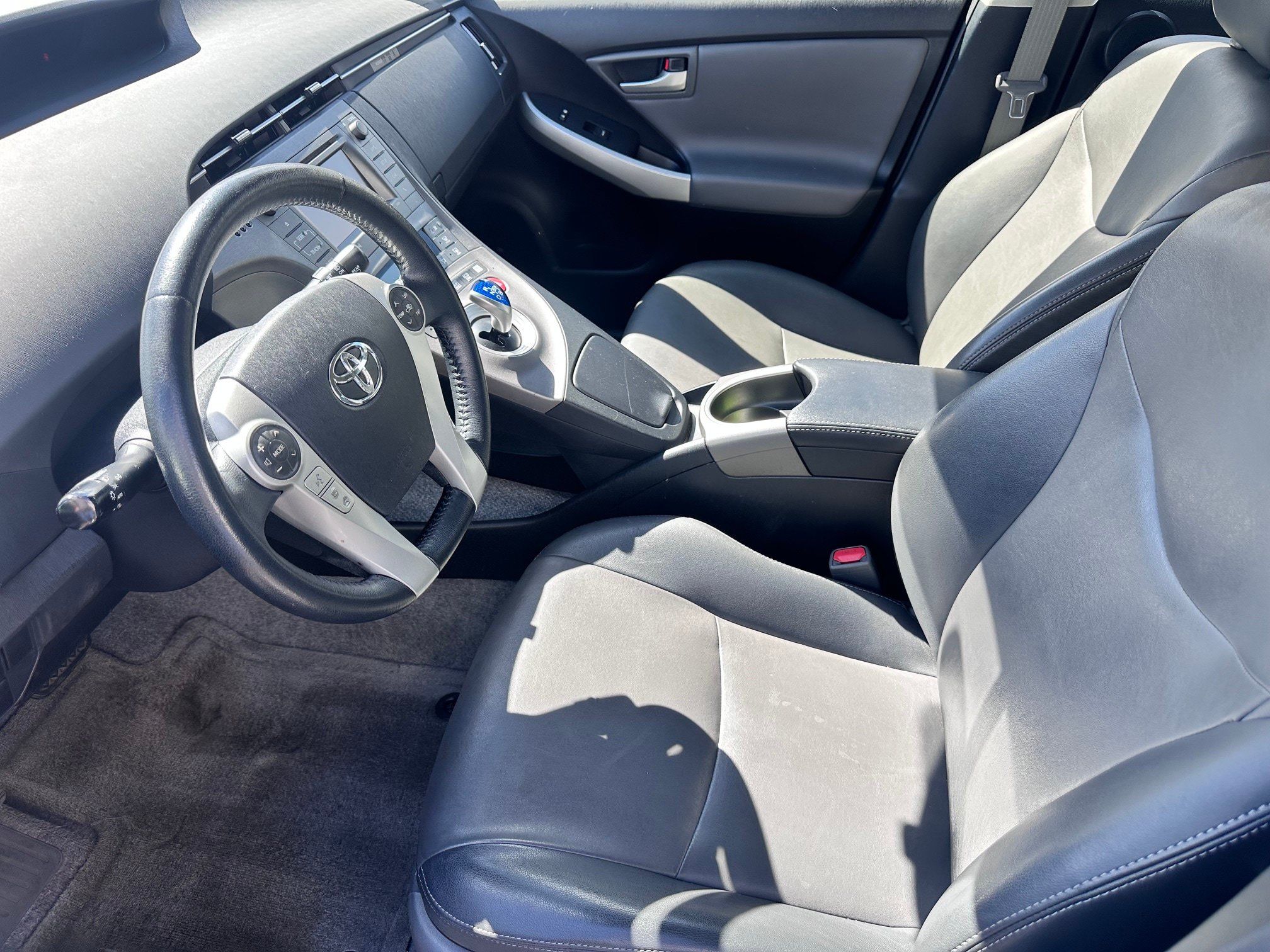 Used 2014 Toyota Prius Four FWD image 5