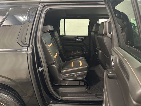 Used 2022 GMC Yukon XL AT4 image 16