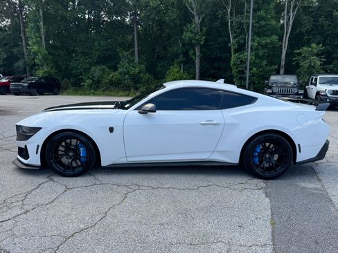 Used 2024 Ford Mustang Dark Horse RWD image 8