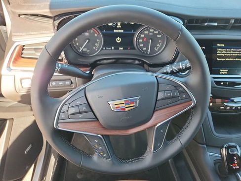 New 2026 Cadillac XT5 Premium Luxury w/ Driver Assist Package AWD/4WD image 13