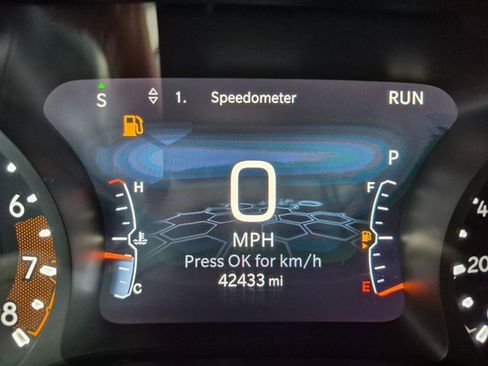 Used 2025 Jeep Compass Latitude AWD/4WD image 12
