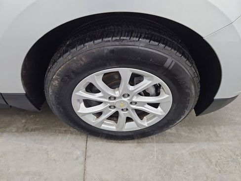 Used 2018 Chevrolet Equinox LT FWD image 15