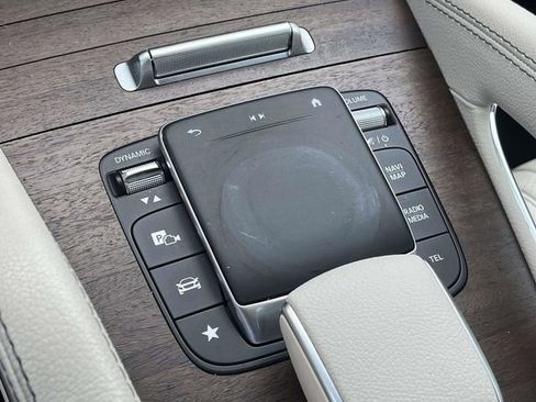 Used 2021 Mercedes-Benz GLE 350 image 35