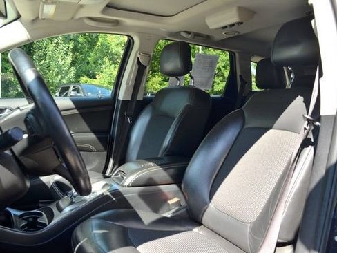 Used 2017 Dodge Journey Crossroad w/ Popular Equipment Group AWD/4WD image 18