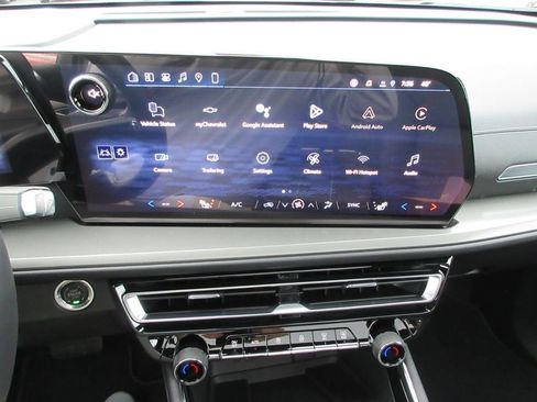 New 2026 Chevrolet Traverse LT w/ Sun and Wheel Package image 30