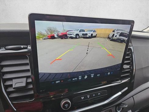 Used 2024 Ford Transit 350 XLT image 20