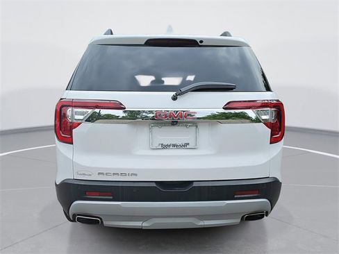 Certified 2022 GMC Acadia SLE w/ Driver Convenience Package image 4