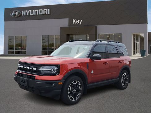 Used 2023 Ford Bronco Sport Outer Banks w/ Tech Package AWD/4WD image 7