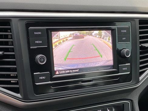 Used 2023 Volkswagen Atlas SE FWD image 17