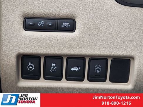 Used 2020 Nissan Murano Platinum w/ Cargo Package FWD image 23