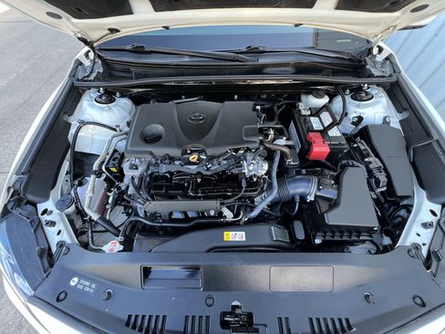 Used 2024 Toyota Camry SE image 25