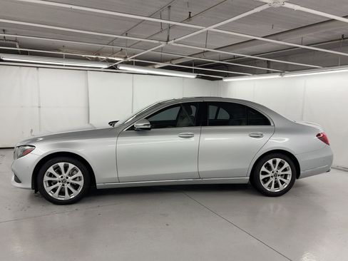 Used 2018 Mercedes-Benz E 300 image 2