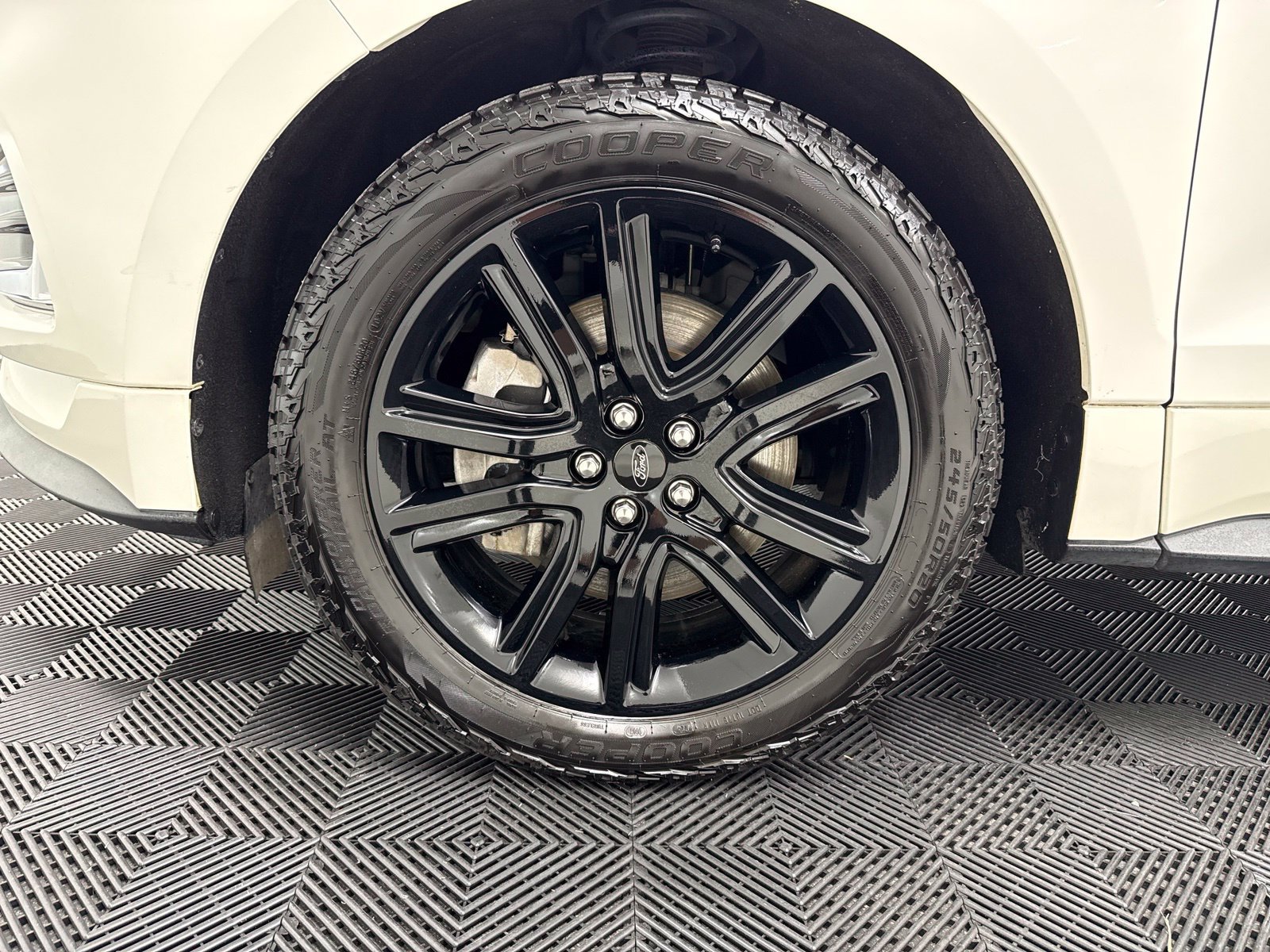 Used 2022 Ford Edge ST-Line AWD/4WD image 10