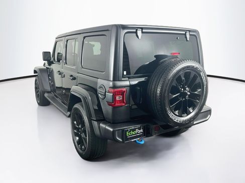 Used 2023 Jeep Wrangler Unlimited Sahara w/ Dual Top Group AWD/4WD image 5