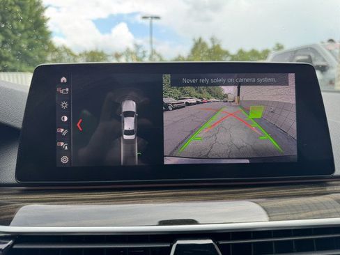 Used 2019 BMW 530i xDrive w/ M Sport Package AWD/4WD image 30