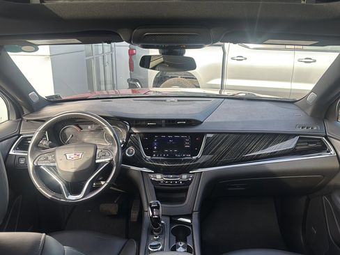 Used 2023 Cadillac XT6 Premium Luxury image 30