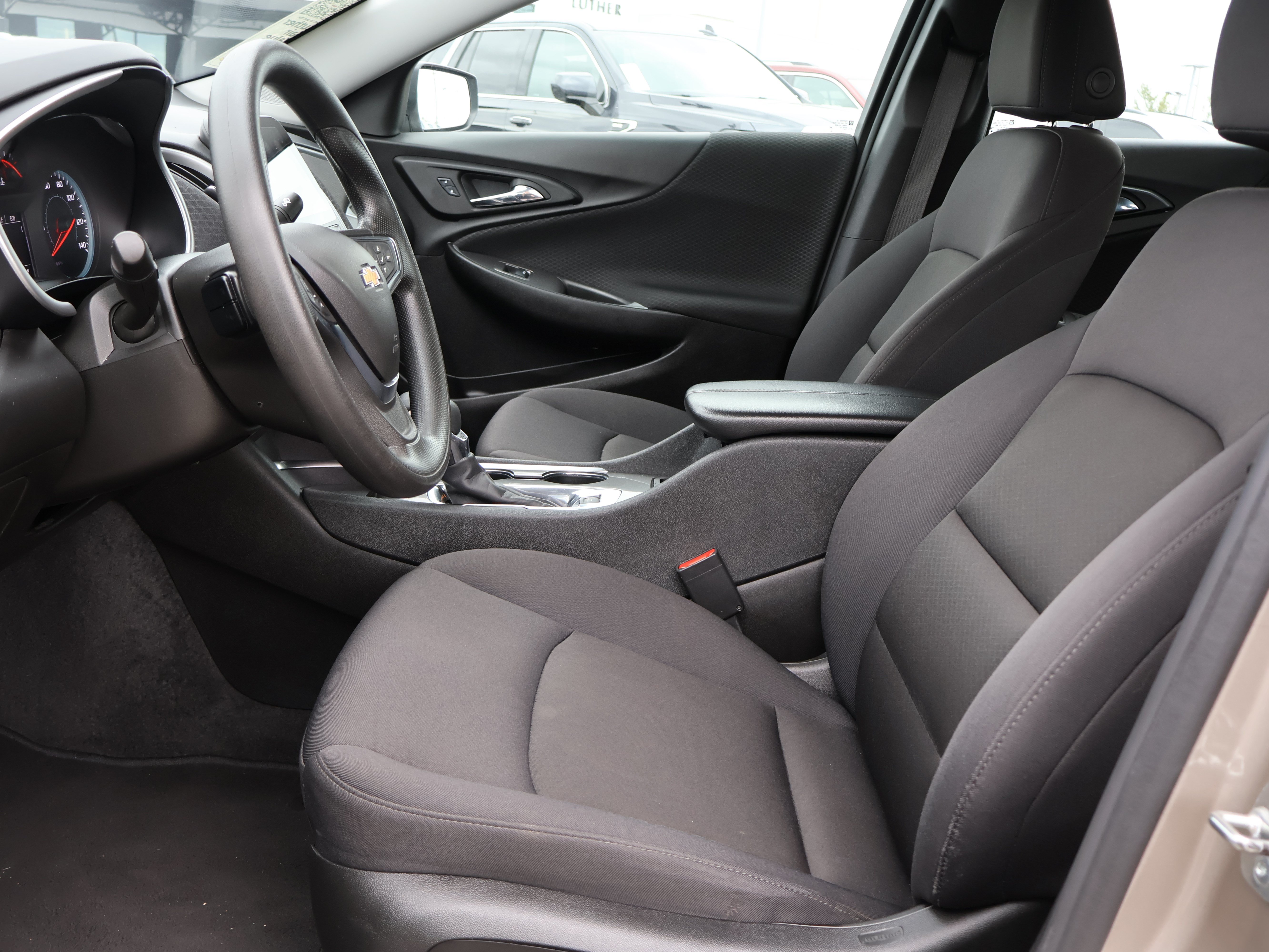 Used 2025 Chevrolet Malibu LT FWD image 25