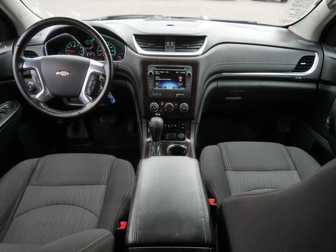 Used 2015 Chevrolet Traverse LT image 10