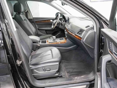 Used 2018 Audi Q5 2.0T Premium Plus w/ Premium Plus Package AWD/4WD image 17