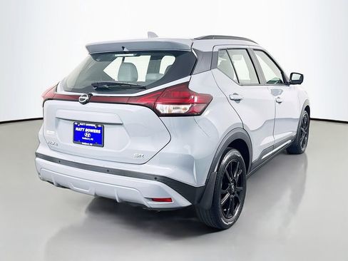 Used 2022 Nissan Kicks SR w/ Premium Package FWD image 5