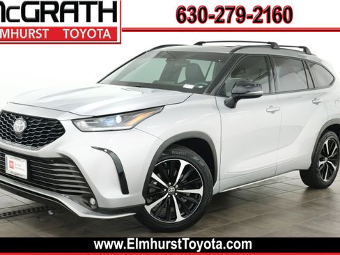 Certified 2021 Toyota Highlander XSE AWD/4WD image 1