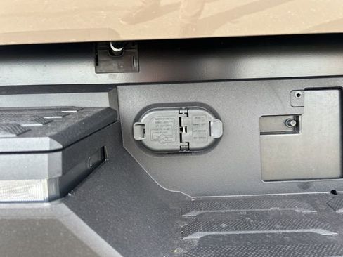 New 2026 Toyota Tundra Platinum image 7