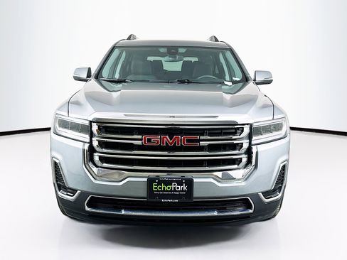 Used 2023 GMC Acadia SLE w/ Driver Convenience Package image 2