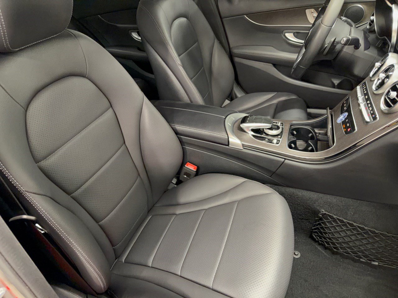 Used 2019 Mercedes-Benz C 300 Sedan image 30