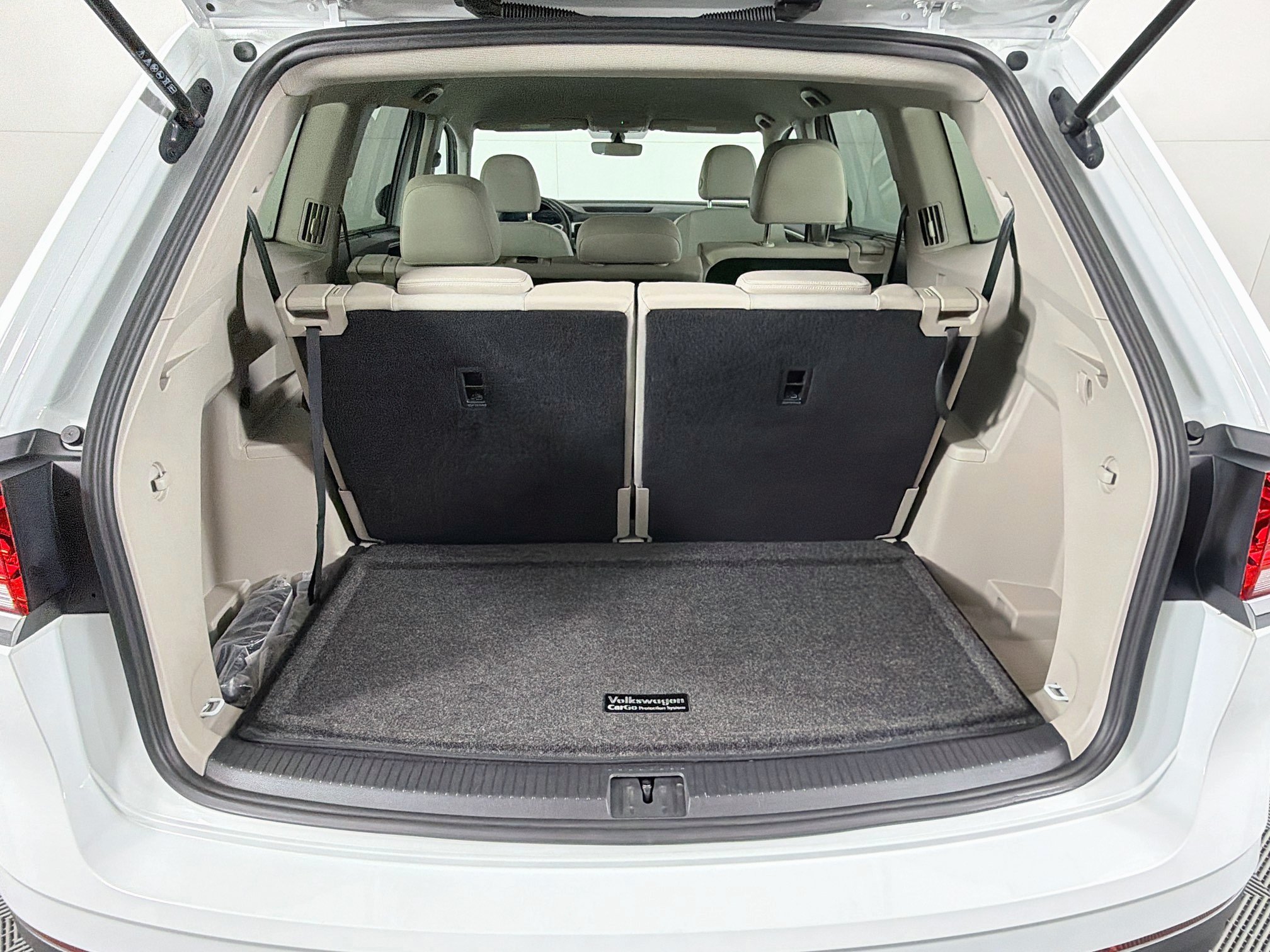 Used 2023 Volkswagen Atlas SE FWD image 30