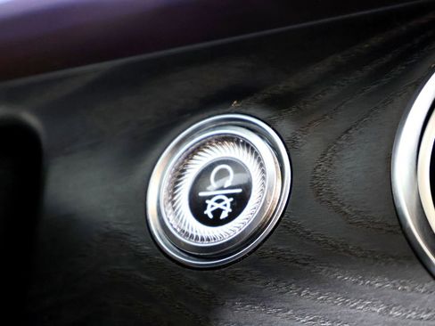 Used 2018 Mercedes-Benz E 43 AMG 4MATIC Sedan image 31