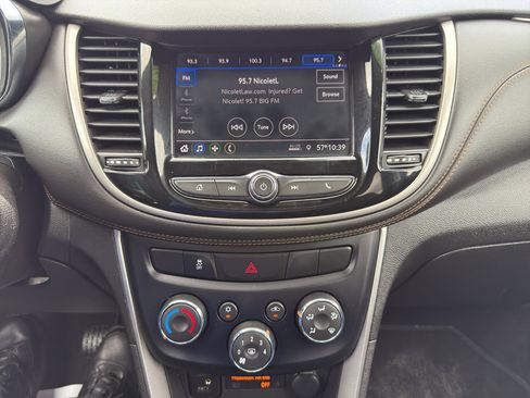 Used 2020 Chevrolet Trax LS w/ Tint and Cruise Package FWD image 19