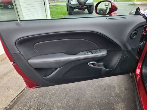 Used 2018 Dodge Challenger R/T Plus image 17