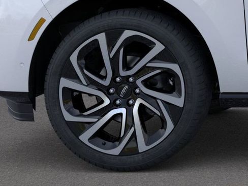 New 2026 Lincoln Navigator L Black Label AWD/4WD image 19