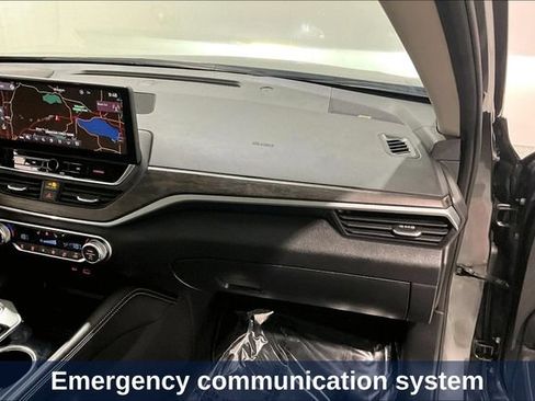 Used 2023 Nissan Altima AWD image 35