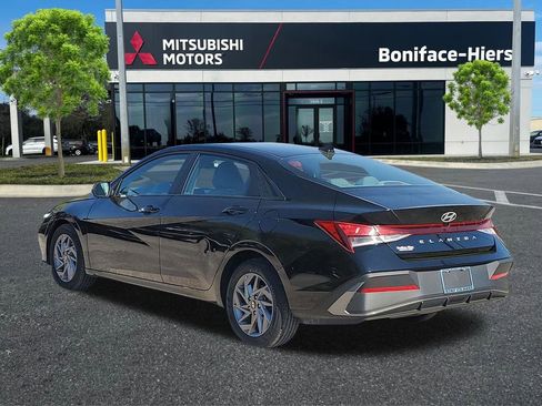 Used 2024 Hyundai Elantra SEL image 4