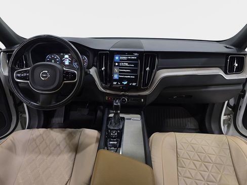 Used 2018 Volvo XC60 T6 Inscription w/ Convenience Package AWD/4WD image 10
