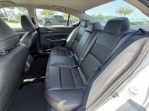 Used 2024 Nissan Altima 2.5 SR image 29