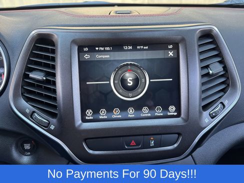 Used 2022 Jeep Cherokee Trailhawk w/ Comfort/Convenience Group AWD/4WD image 18