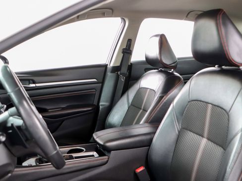 Used 2023 Nissan Altima 2.5 SR image 23