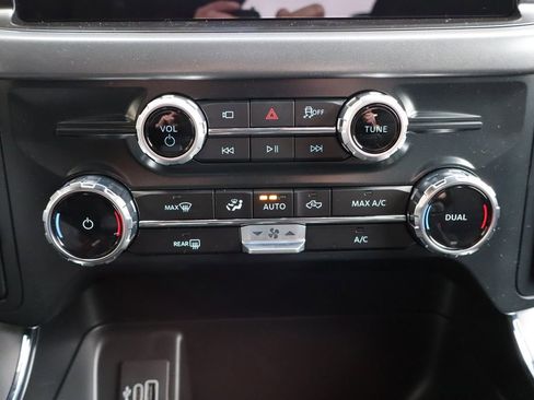 New 2026 Ford F150 XLT w/ FX4 Off-Road Package image 9