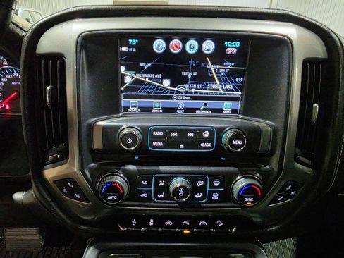 Used 2018 Chevrolet Silverado 1500 LTZ Z71 w/ LTZ Plus Package AWD/4WD image 42