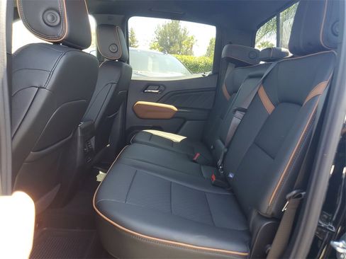 Used 2025 GMC Canyon AT4 w/ Nightfall Edition image 8