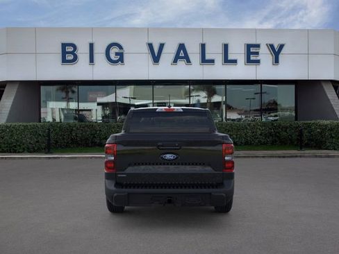 New 2026 Ford Maverick Lariat w/ Black Appearance Package image 5