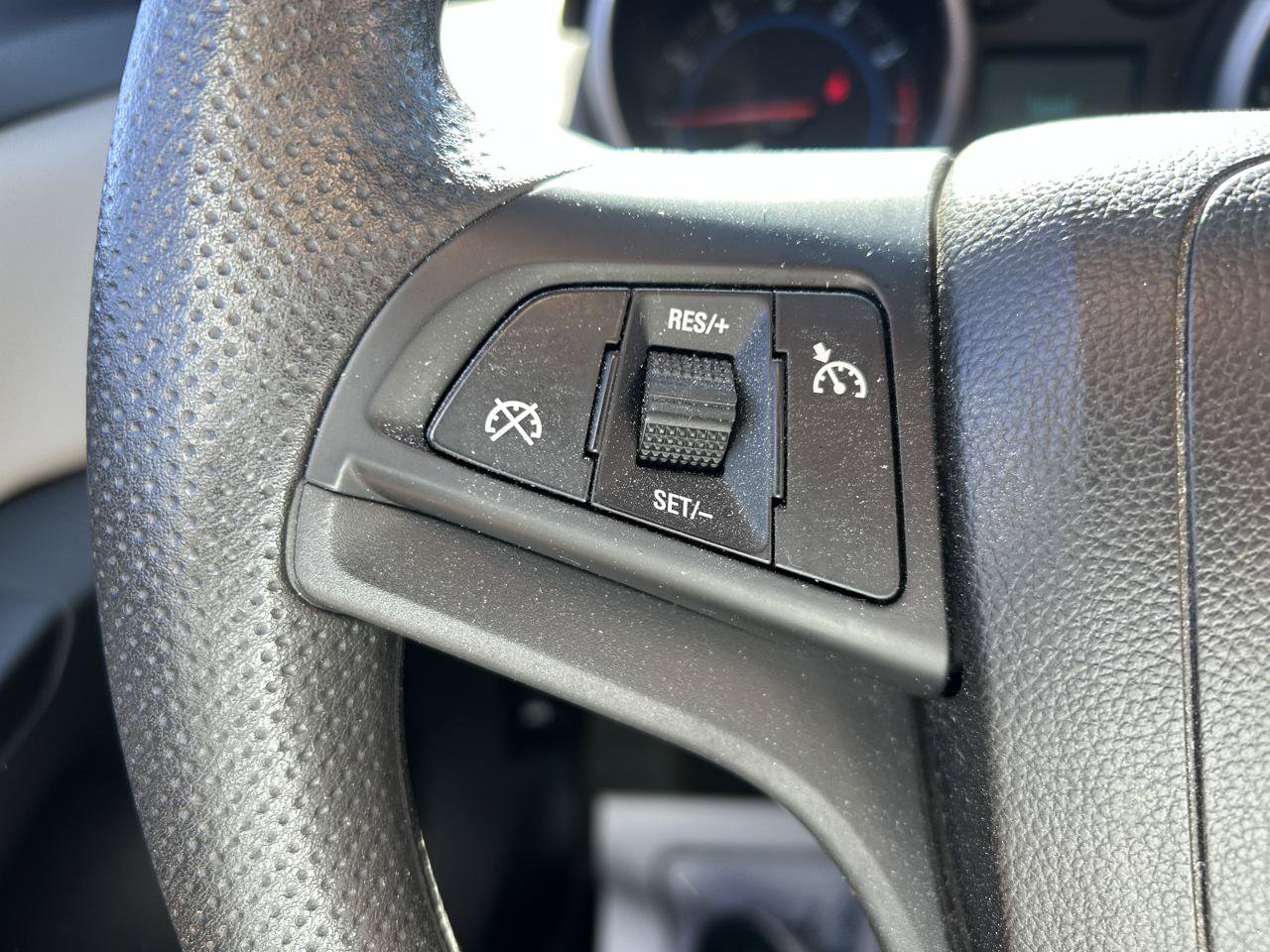 Used 2012 Chevrolet Cruze LS FWD image 18