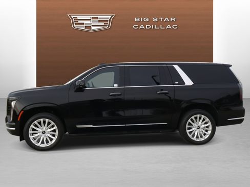 Certified 2025 Cadillac Escalade ESV Luxury image 2